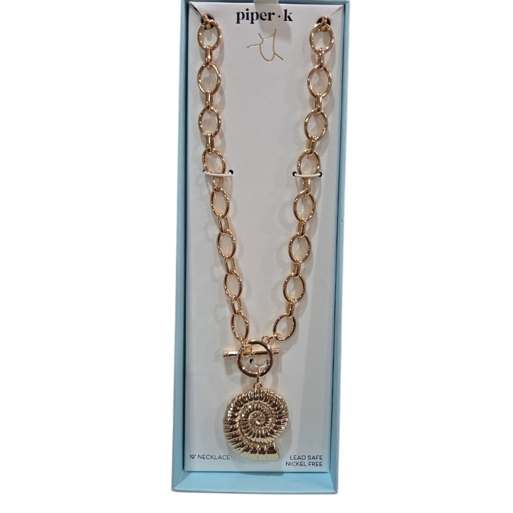 💛🔹️Piper k 🔹️Gold Shell  Nautical Pendant  Soiral 19in Necklace
